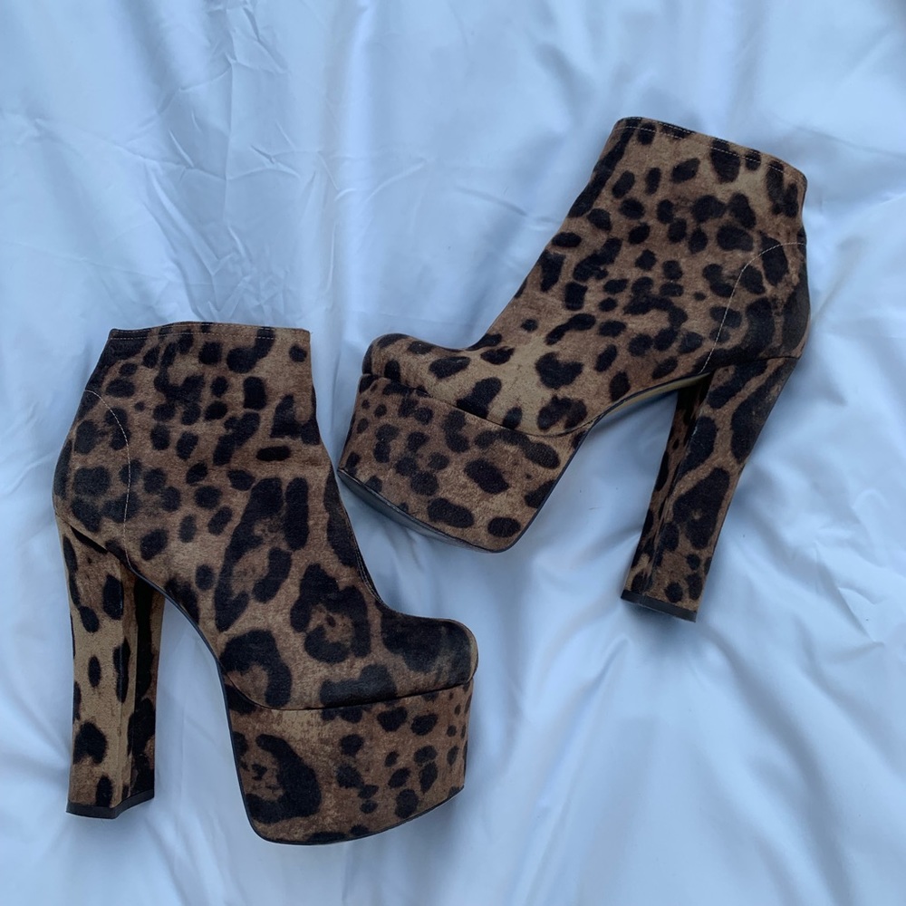 WILD PAIR leopard platform boots, 7